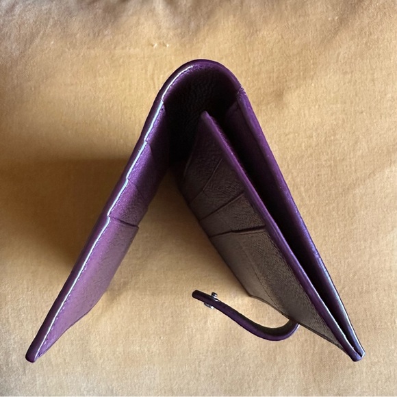 Saint Laurent Sac de Jour Wallet - Picture 4 of 14